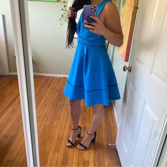 Blue, sleeveless, v neck, skater dress with zip up back. - Picture 6 of 7